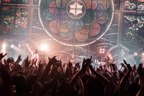 「ヤバイTシャツ屋さん “げんきいっぱい” TOUR 2018」京都・KBSホール6月21日公演の様子。（Photo by KEIJU）