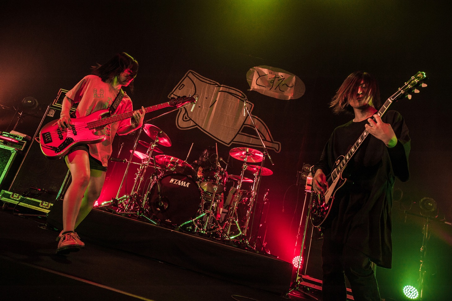 「ヤバイTシャツ屋さん “げんきいっぱい” TOUR 2018」京都・KBSホール6月21日公演の様子。（Photo by KEIJU）