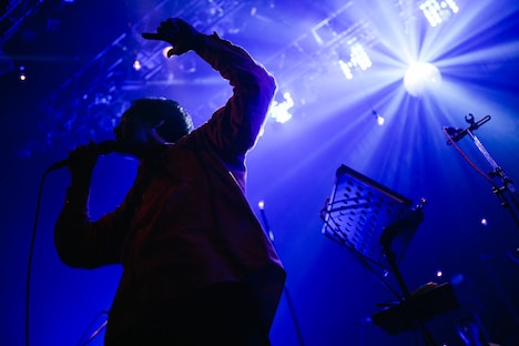 高城晶平（Vo, Flute, G）（撮影：三浦知也）