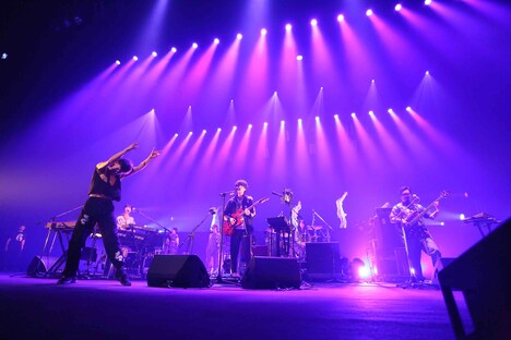 「ゲスの極み乙女。6th Anniversary live『乙女は変わる』」の様子。(撮影:猪俣晃一朗)