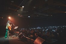 あいみょん「AIMYON TOUR 2018 -TELEPHONE LOBSTER-ADDITIONAL SHOW "TAIWAN"」の様子。（撮影：井手康郎、鈴木友莉）