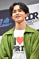 「大迫ハンパないって！」と目を輝かせるタクヤ。