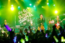 DISH//「劇春!!ロックンロール ダンスダンス革命」宮城・Rensa公演の様子。