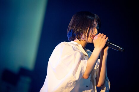 矢川葵（撮影：稲垣謙一）