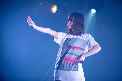 井上唯（撮影：稲垣謙一）