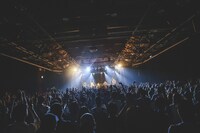 あいみょん「AIMYON TOUR 2018 -TELEPHONE LOBSTER-ADDITIONAL SHOW "TAIWAN"」の様子。（撮影：井手康郎、鈴木友莉）