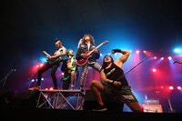 HER NAME IN BLOOD（撮影：中河原理英）