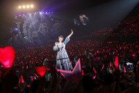 佐々木彩夏「AYAKA NATION 2018 in 横浜アリーナ」の様子。（Photo by HAJIME KAMIIISAKA＋Z）