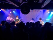 「コアラモード．全国ツアー “THIS IS COALAMODE.!!2018 ～街風泥棒ツアー～”」福岡・Early Believers公演の様子。