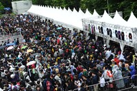 「SATANIC CARNIVAL'18」会場内の様子。（写真提供：PIZZA OF DEATH RECORDS）