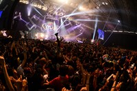 「SATANIC CARNIVAL'18」の様子。（写真提供：PIZZA OF DEATH RECORDS）