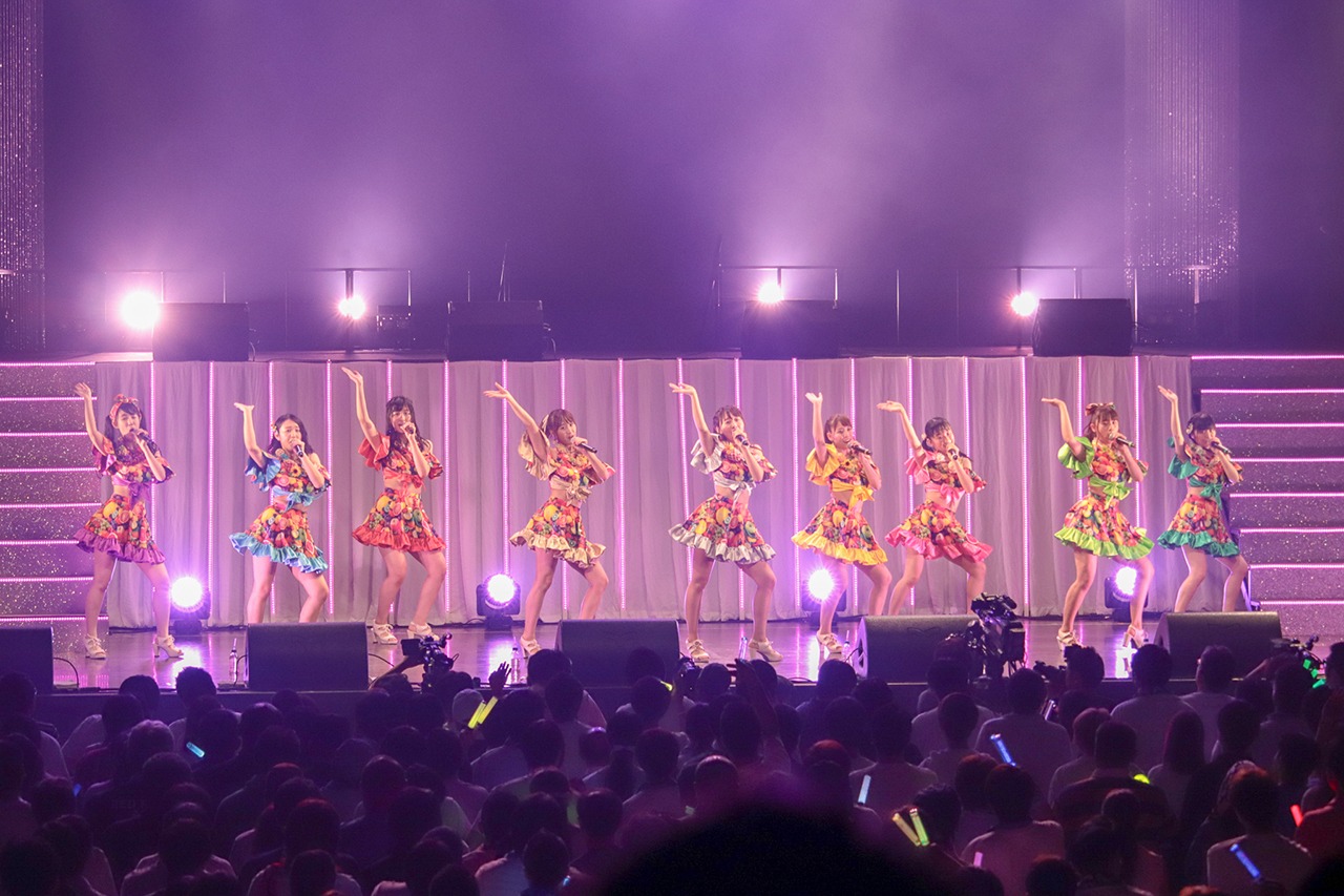 「森永乳業 Presents SUPER☆GiRLS LIVE TOUR 2018」東京・ディファ有明公演の様子。（写真提供：エイベックス）