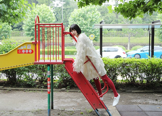 「keisuke kanda」2018年秋冬コレクションを着用する、あの。