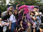 アルバム「Femme Fatale」の“立体ジャケ写”を作るミリヤファン。