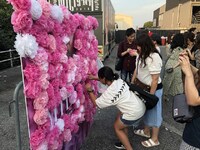 アルバム「Femme Fatale」の“立体ジャケ写”を作るミリヤファン。