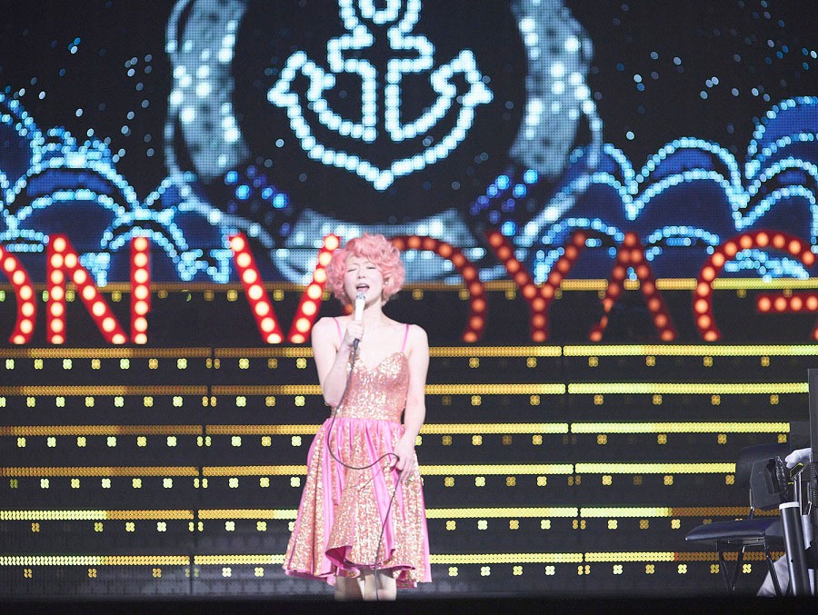 椎名林檎「林檎博'14 -年女の逆襲-」の様子。