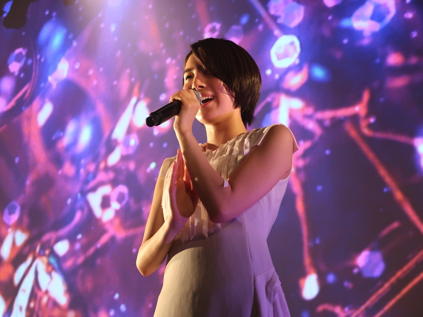 RUUNA（写真提供：エイベックス）