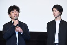 左から松居大悟、高杉真宙。