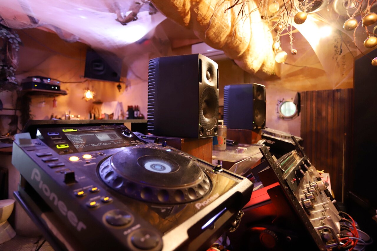 bar bonoboのDJブース。