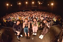 チャットモンチー「チャットモンチー『誕生』リリースイベント誕生会」の様子。（撮影：古溪一道）