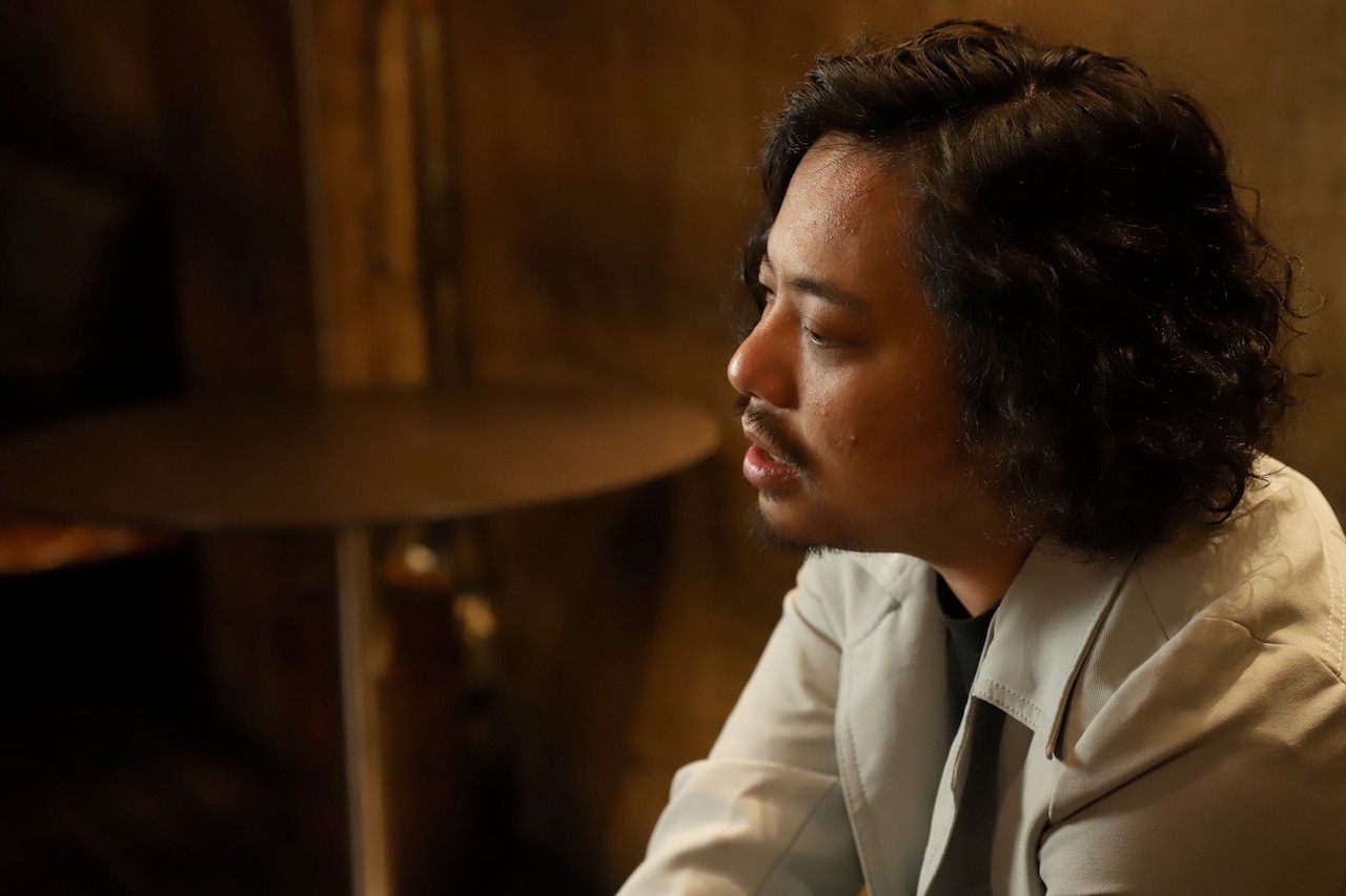 下北沢THREE店長のスガナミユウ。