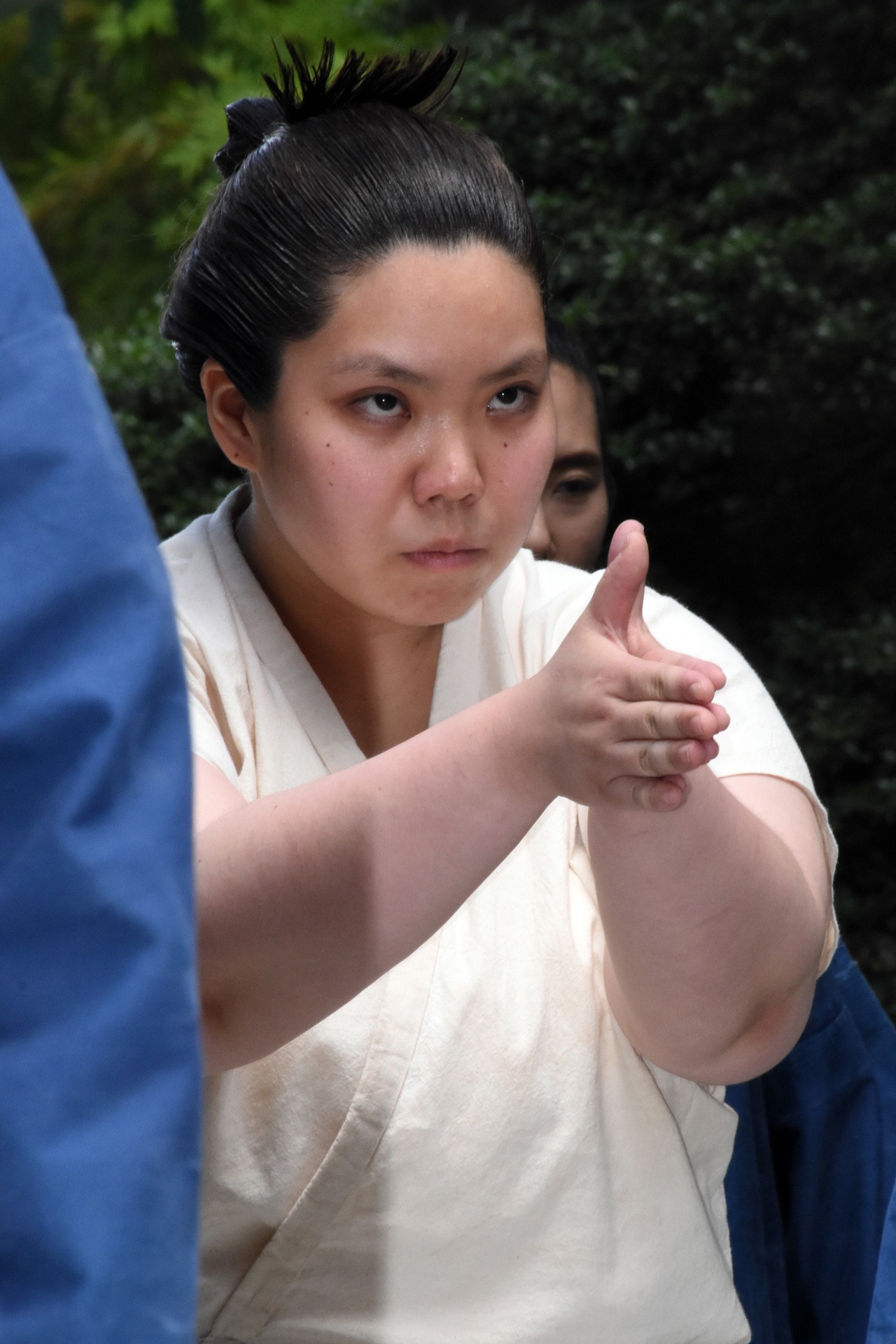 前原麻希