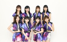 Juice=Juice。稲場愛香は前列右から2番目。