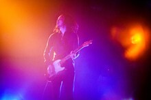 ケンゴマツモト（G / THE NOVEMBERS）（Photo by Atsuki Umeda）