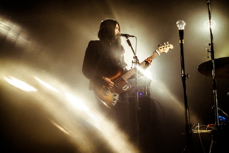 高松浩史（B / THE NOVEMBERS）（Photo by Atsuki Umeda）