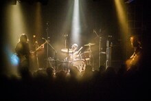 THE NOVEMBERS（Photo by Atsuki Umeda）