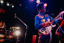 玉置周啓（G, Vo / MONO NO AWARE）（撮影：西槇太一）