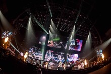 RADWIMPS「Road to Catharsis Tour 2018」神奈川・横浜アリーナ公演の様子。（撮影：ヤオタケシ）