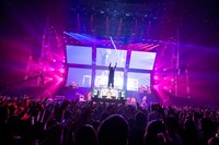 RADWIMPS「Road to Catharsis Tour 2018」神奈川・横浜アリーナ公演の様子。（撮影：ヤオタケシ）