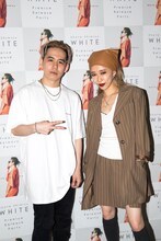 左から清水翔太、加藤ミリヤ。