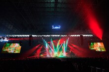 「LUNATIC FEST. 2018」初日公演よりLUNACYのライブの様子。