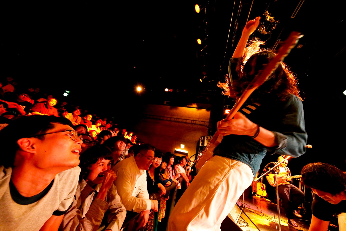 林宏敏（G / ex. 踊ってばかりの国）（撮影：木村泰之）