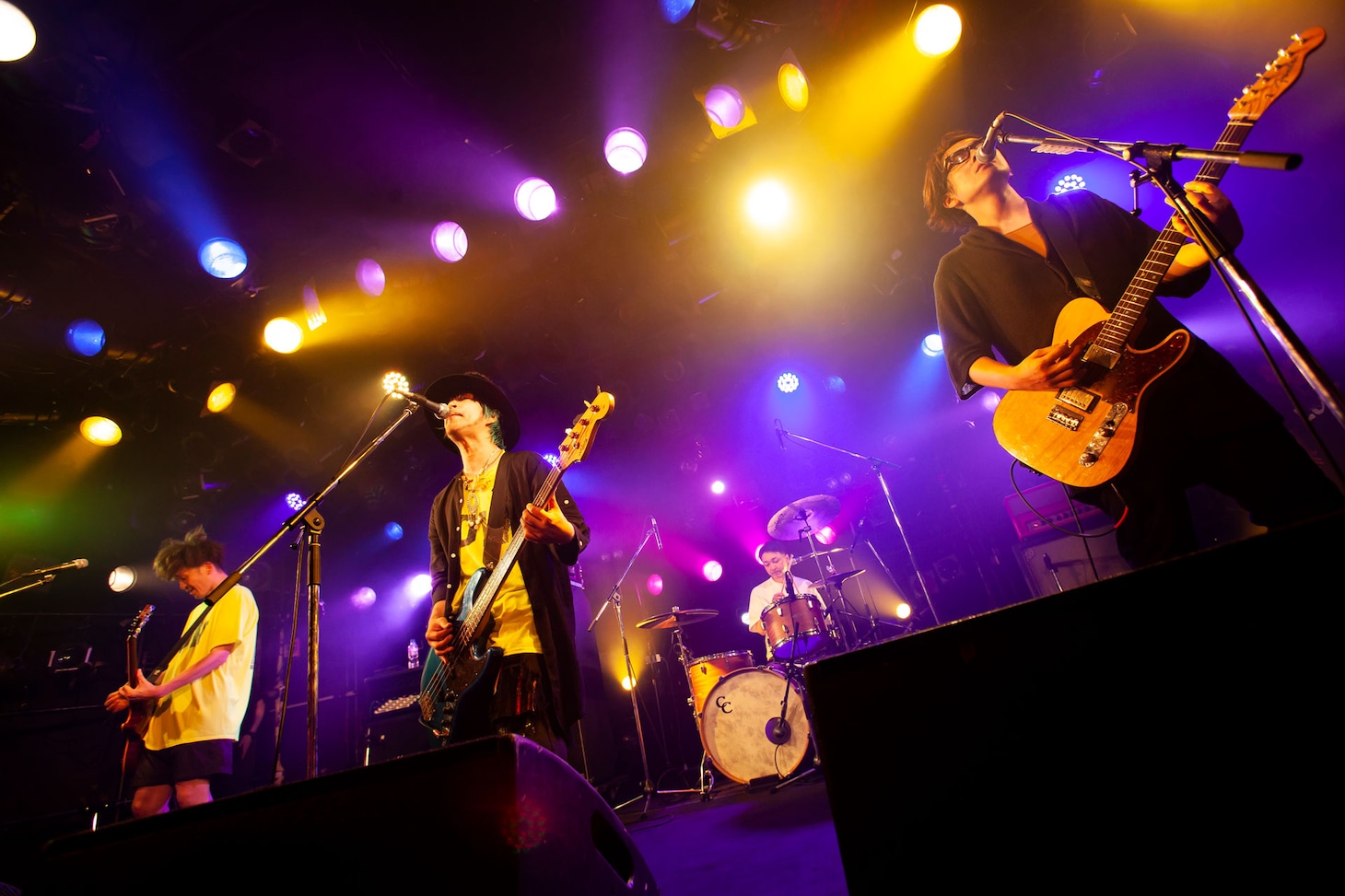 LOW IQ 01 & THE RHYTHM MAKERS +「LOW IQ 01 LIVE TOUR 2018」東京・渋谷CLUB QUATTRO公演の様子。（撮影：上坂和也）