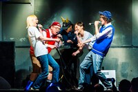 ONIGAWARAとchelmico。（撮影：木場ヨシヒト）