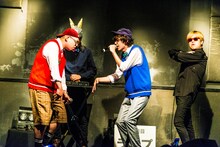 ラップ対決をするONIGAWARA。（撮影：木場ヨシヒト）