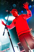 斉藤伸也（Vo, GAYA, Programming）（撮影：木場ヨシヒト）