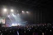 「私立恵比寿中学 SHAKARIKI SPRING TOUR 2018~New,Gakugeeeekai of Learning~(新・学芸会のすヽめ)」北海道・わくわくホリデーホール公演の様子。(写真提供:SMEレコーズ)