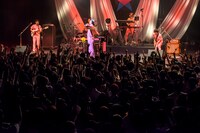 「ULALA TOUR 2018」東京・TSUTAYA O-EAST公演の様子。（撮影：星野健太）