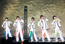 M!LK（撮影：笹森健一）