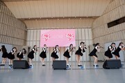 「『手遅れcaution』発売記念SP全国握手会＠日比谷野外大音楽堂」の様子。（写真提供：SACRA MUSIC）