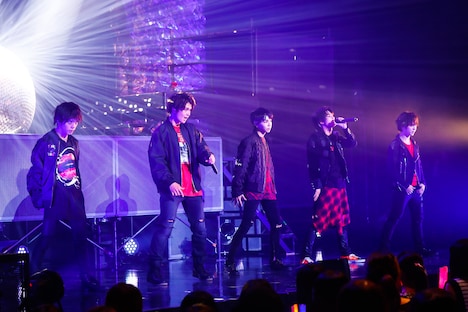 BLACK M!LK（撮影：笹森健一）