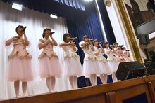 「ハコイリ▽ムスメ『エトワールを夢みて』リリース記念イベント ～横浜でアン・ドゥ・トロワ!～」の様子。