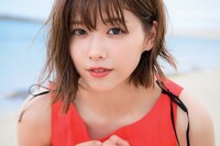 「別冊カドカワ 総力特集 欅坂46 20180703」より渡邉理佐。