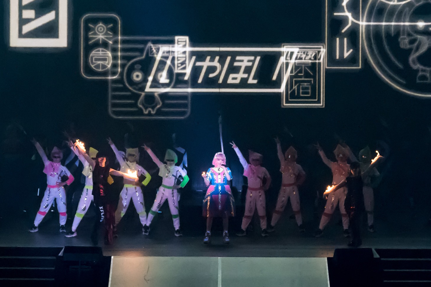 「XFLAG × KYARY PAMYU PAMYU～PANDORA'S BOX～」の様子。（写真提供：ワーナーミュージック・ジャパン）