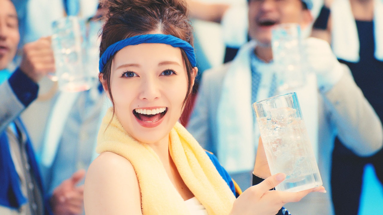 「キリン 氷結(R) 300％レモン（期間限定）」のテレビCM「あたらしくいこう 2018 和太鼓」編Webムービーのワンシーン。