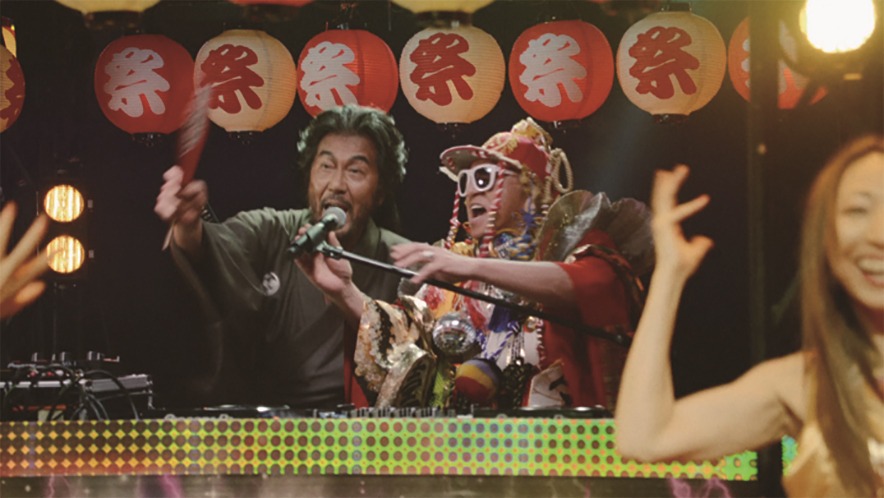 「ジャンボ宝くじ」新CMのワンシーン。